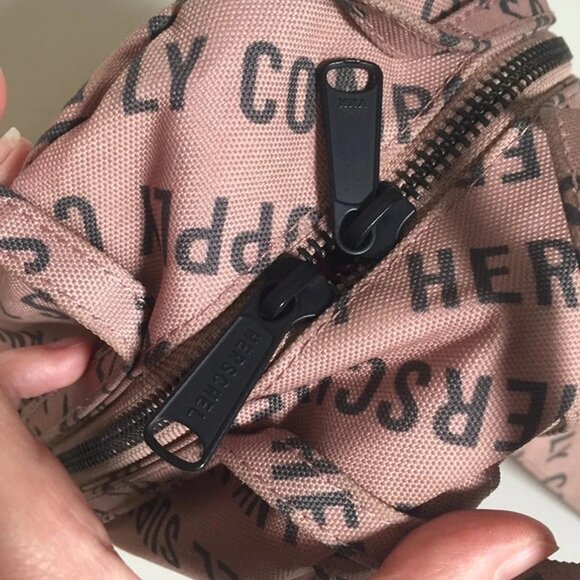 Herschel Logo Mini Nova Backpack - Picture 4 of 8